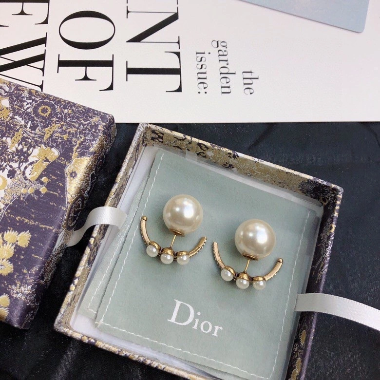 Bold Christian Dxxr Earrings 295204