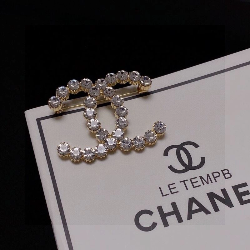 Refined Chxnxl Brooches 292273
