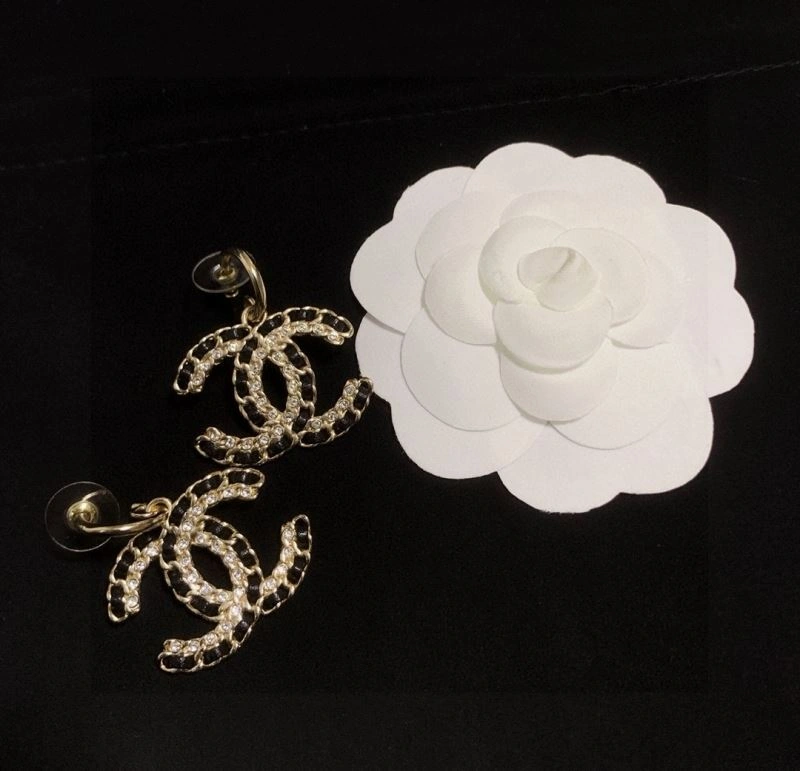 EyeCatching Chxnxl Earrings 290920