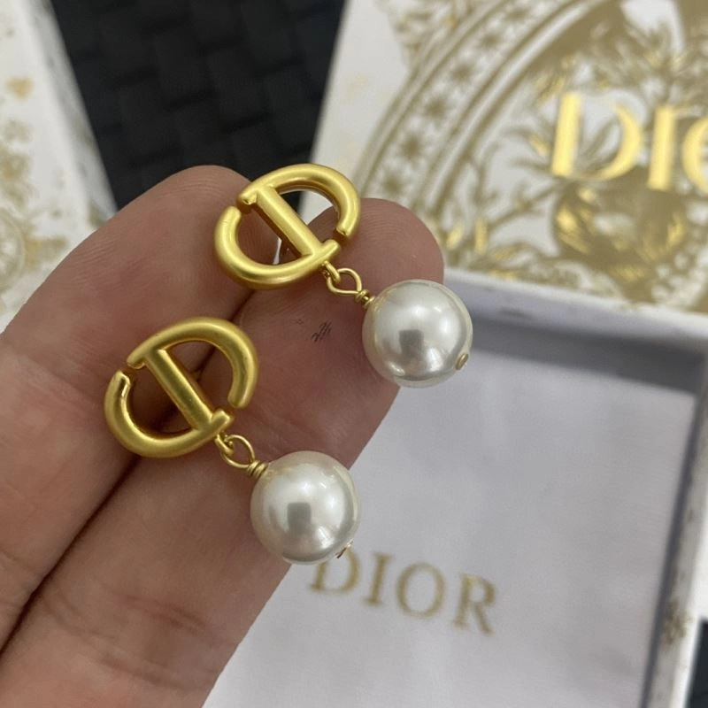 ModernLook Christian Dxxr Earrings 295203