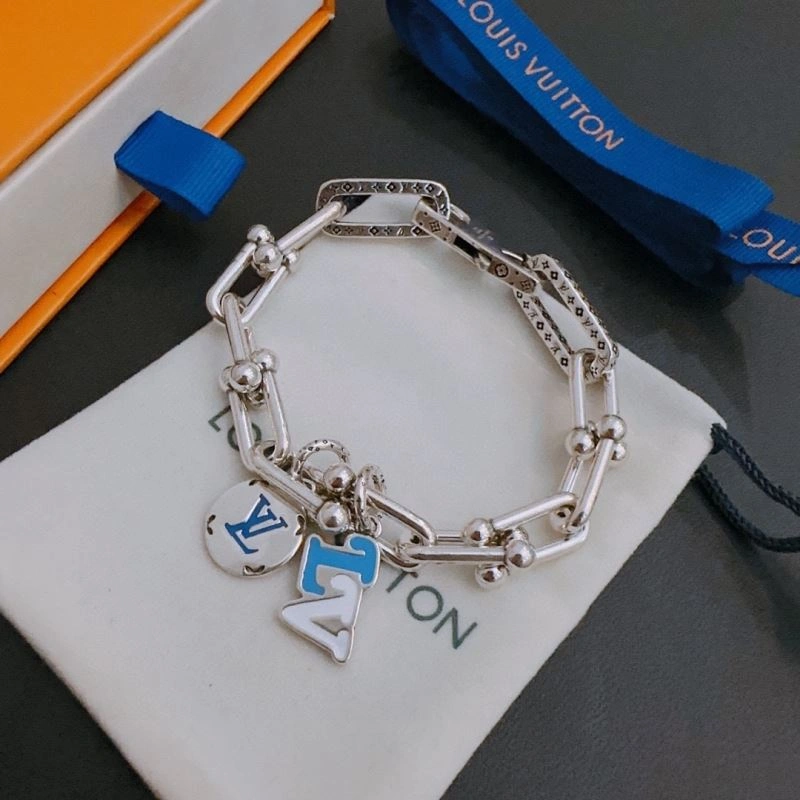 Trendy LX Bracelets 311775