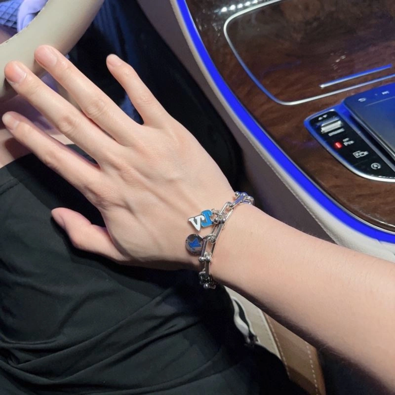 Trendy LX Bracelets 311775