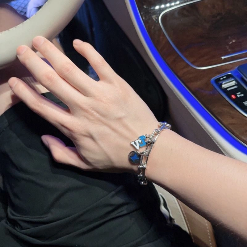 Trendy LX Bracelets 311775