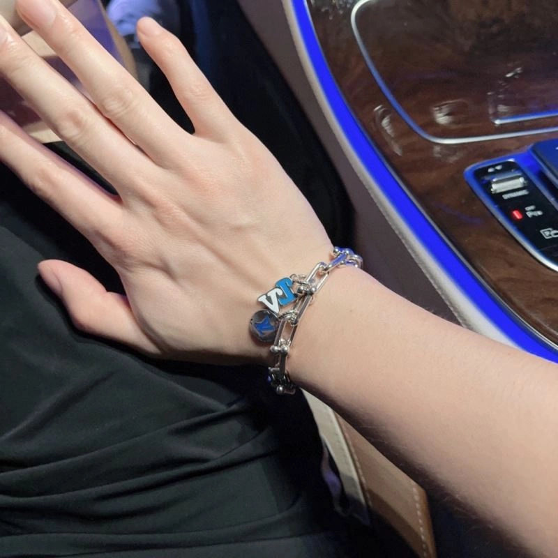Trendy LX Bracelets 311775