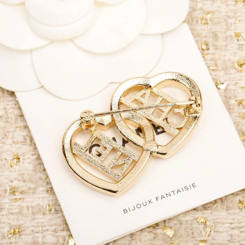 Cozy Chxnxl Brooches 292263