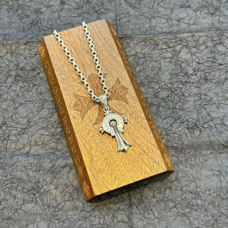 UrbanStyle Chrxmx Hxxrts Necklaces 300492