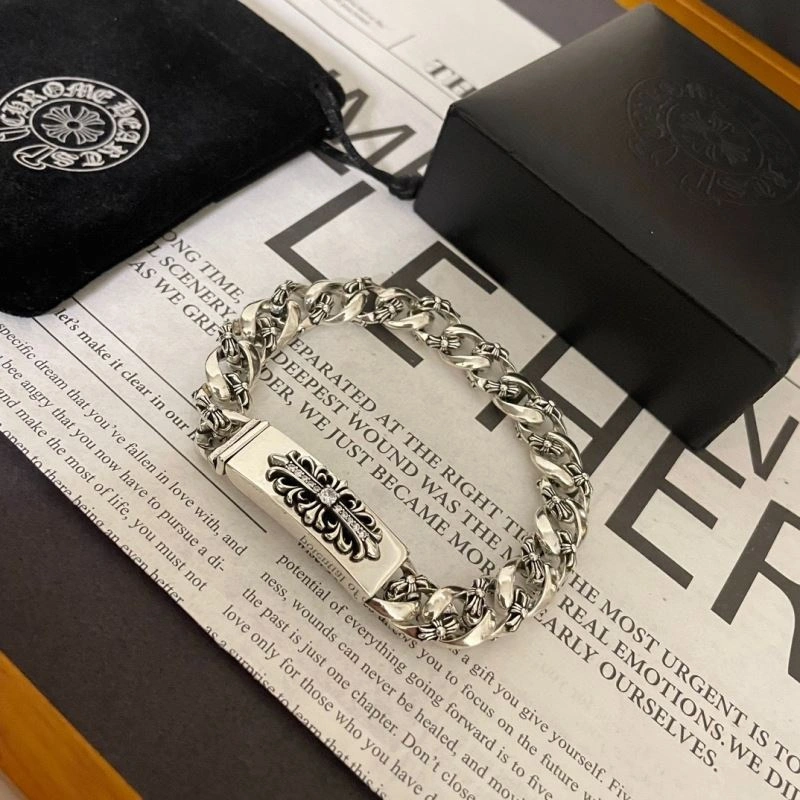 Reliable Chrxmx Hxxrts Bracelets 301316
