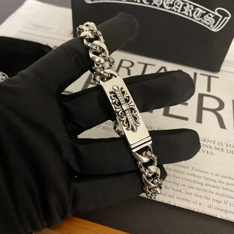 Reliable Chrxmx Hxxrts Bracelets 301316