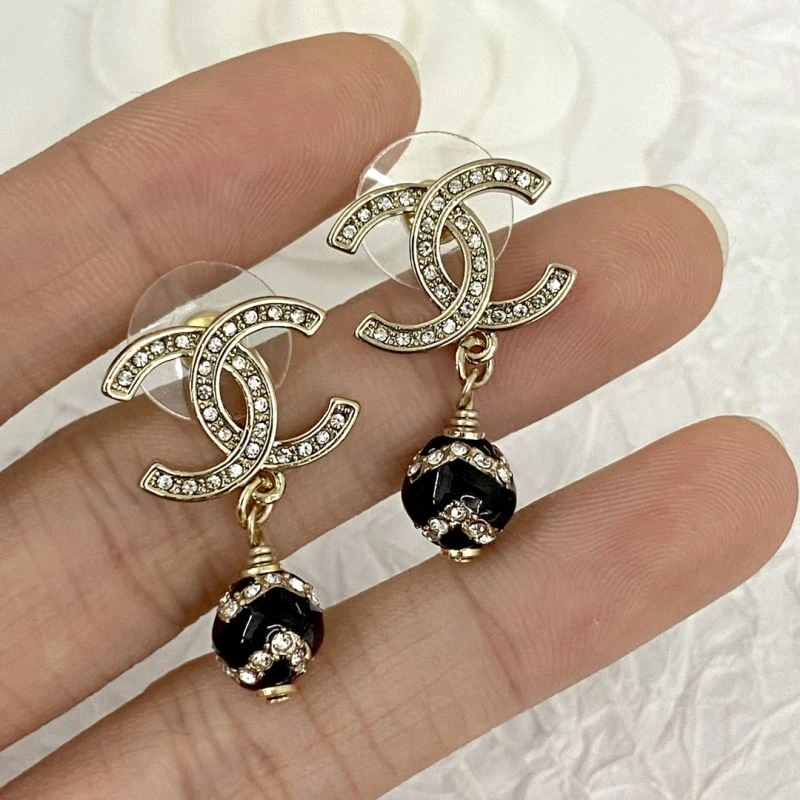 Comfortable Chxnxl Earrings 290925