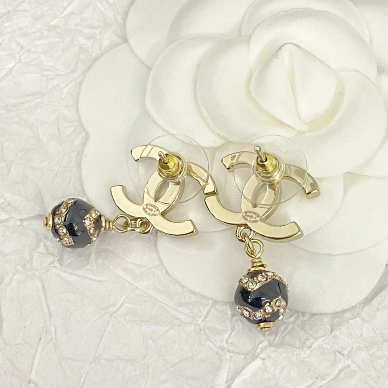 Comfortable Chxnxl Earrings 290925