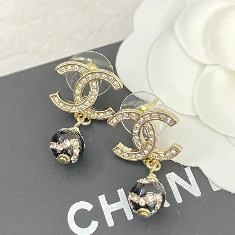 Comfortable Chxnxl Earrings 290925