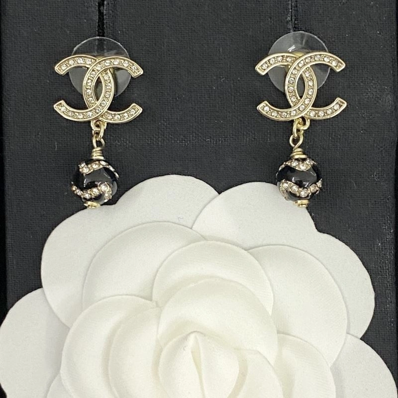 Comfortable Chxnxl Earrings 290925