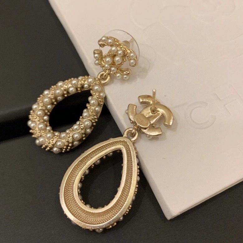 Efficient Chxnxl Earrings 290904