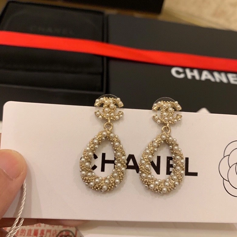 Efficient Chxnxl Earrings 290904