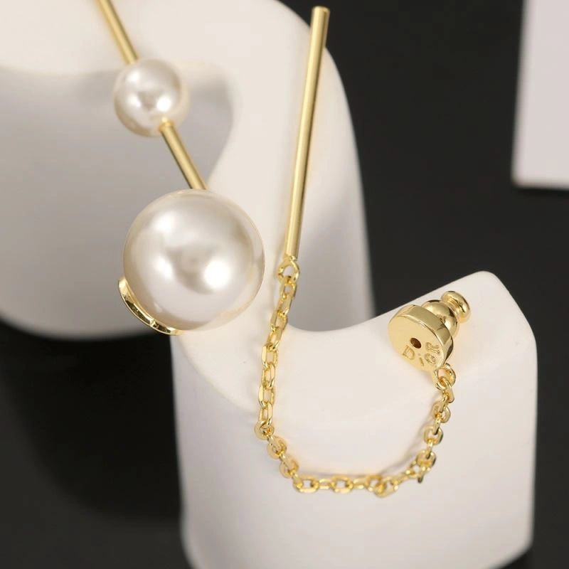 EyeCatching Christian Dxxr Earrings 295199