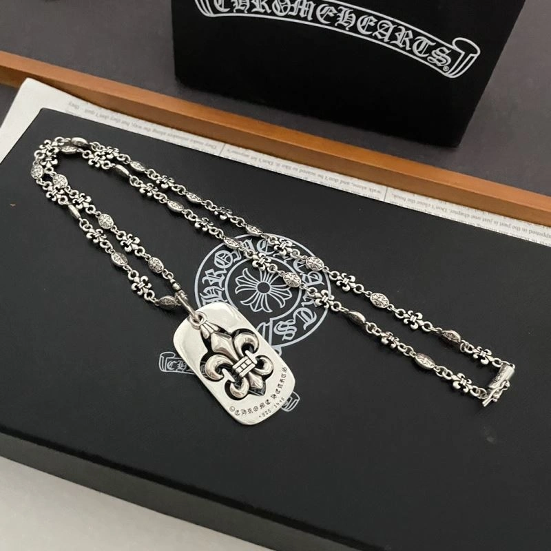 Chrxmx Hxxrts Necklaces DailyWear 300480