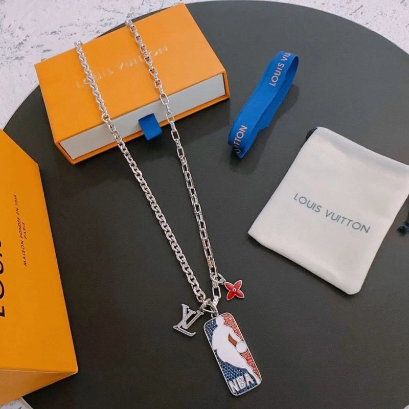 Trendy LX Necklaces 311330