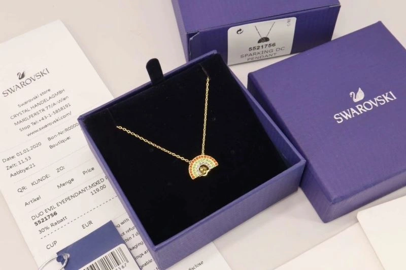 Swxrxvski Necklaces Lightweight 315146