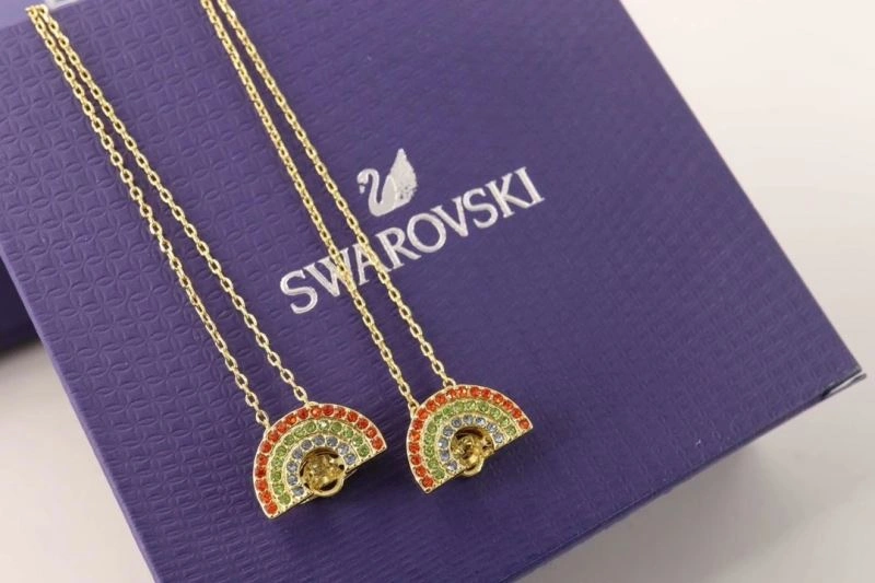 Swxrxvski Necklaces Lightweight 315146