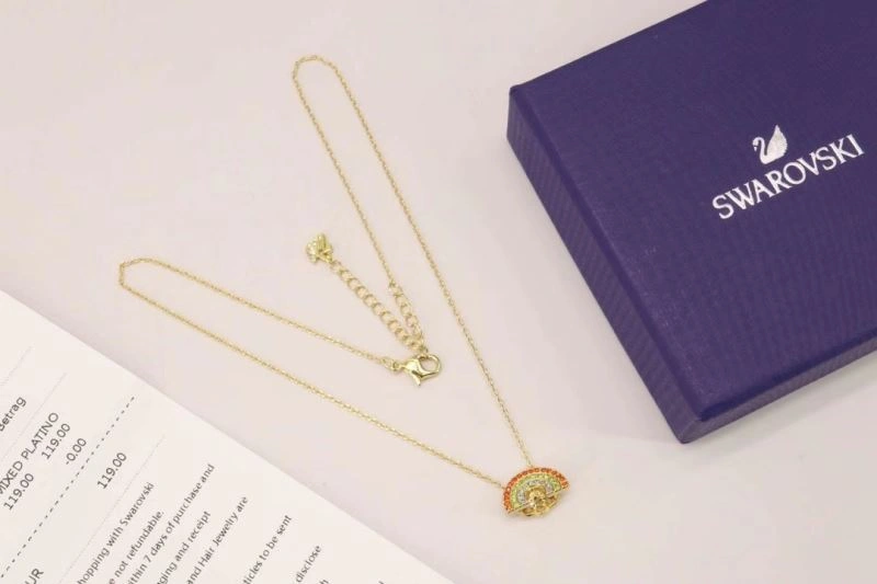 Swxrxvski Necklaces Lightweight 315146