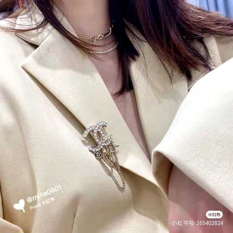 Flexible Chxnxl Brooches 292255