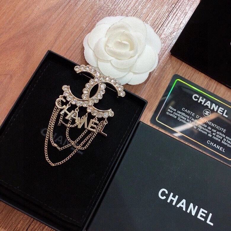 Flexible Chxnxl Brooches 292255