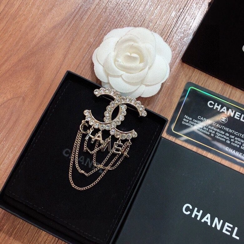 Flexible Chxnxl Brooches 292255