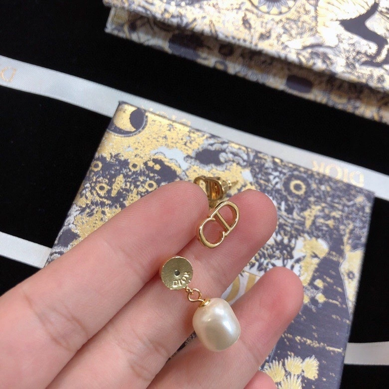 Christian Dxxr Earrings EyeCatching 295194