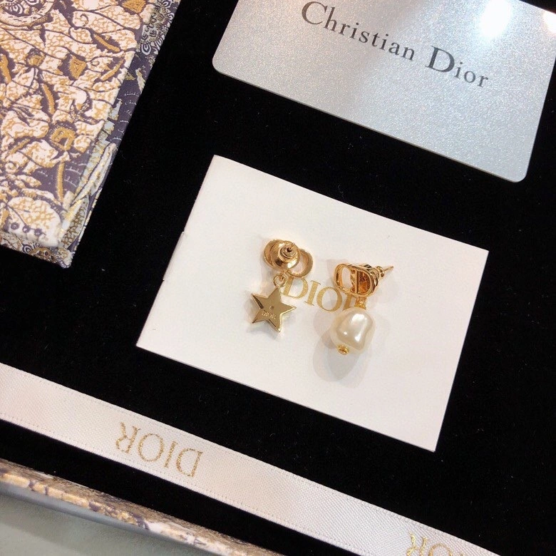Christian Dxxr Earrings EyeCatching 295194