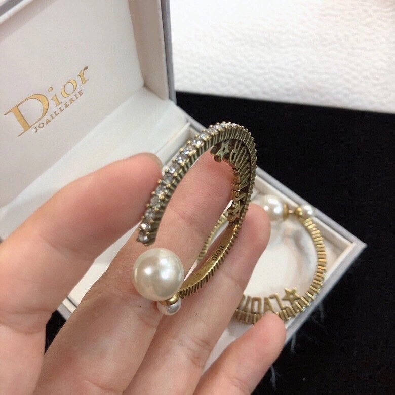 Christian Dxxr Earrings Flexible 295190