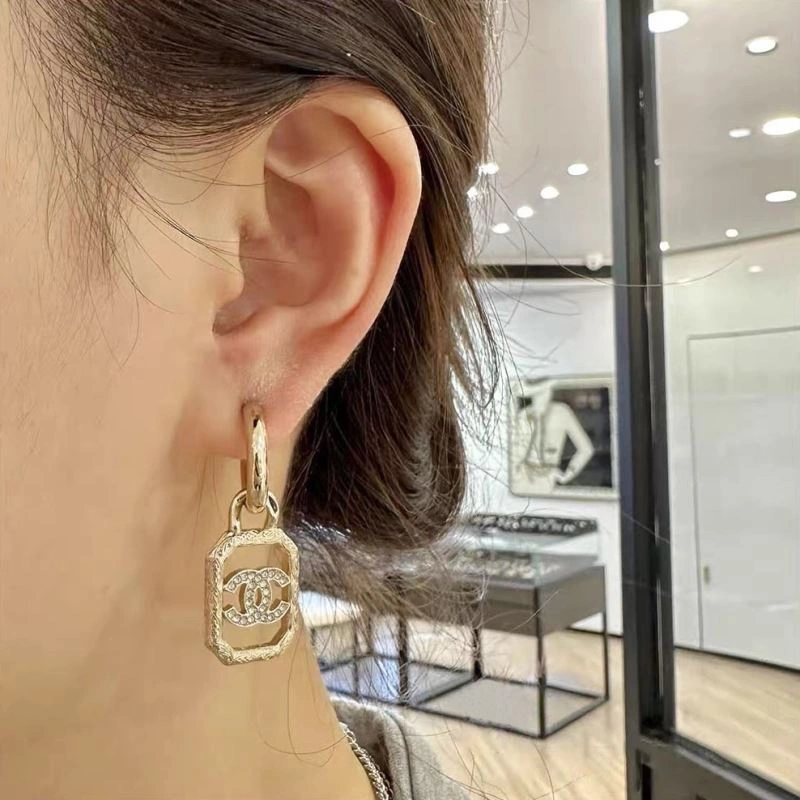 Chxnxl Earrings TopPick 284062