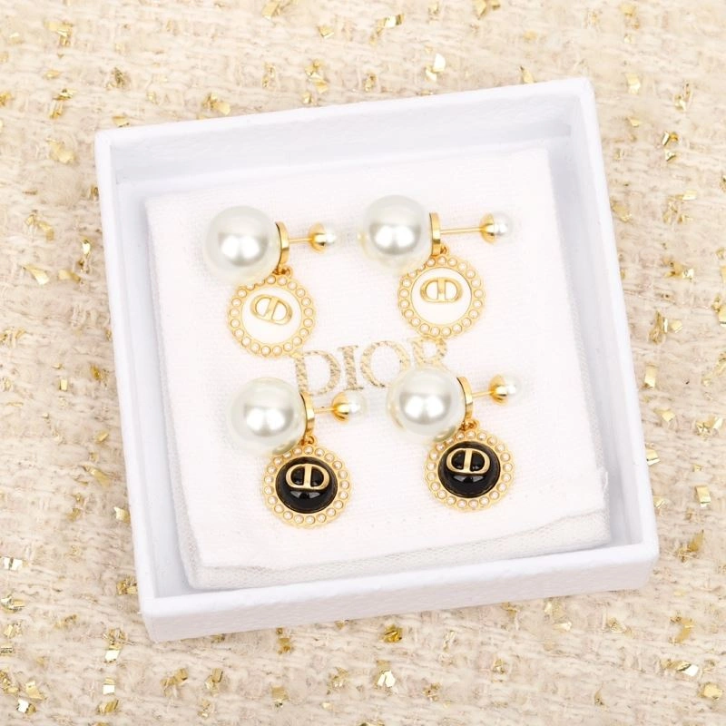 Trendsetting Christian Dxxr Earrings 295185