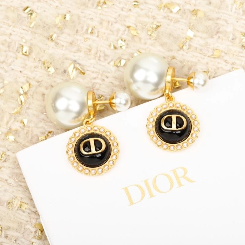 Trendsetting Christian Dxxr Earrings 295185