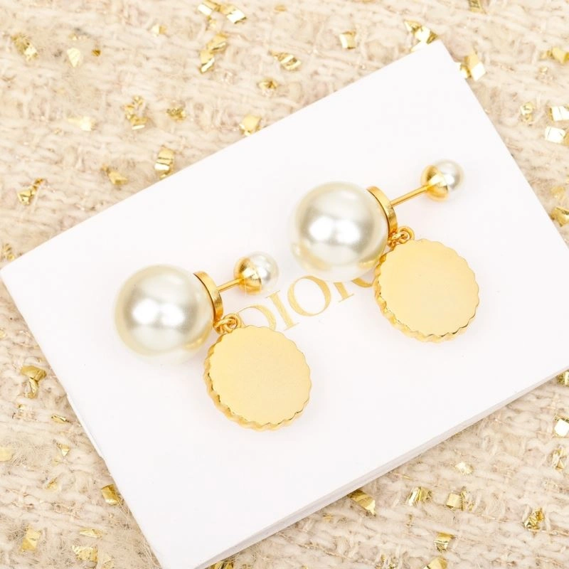 Trendsetting Christian Dxxr Earrings 295185