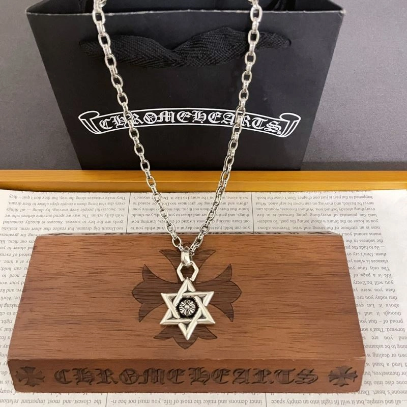 Functional Chrxmx Hxxrts Necklaces 300469