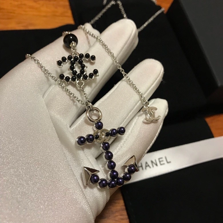 ModernLook Chxnxl Brooches 292229