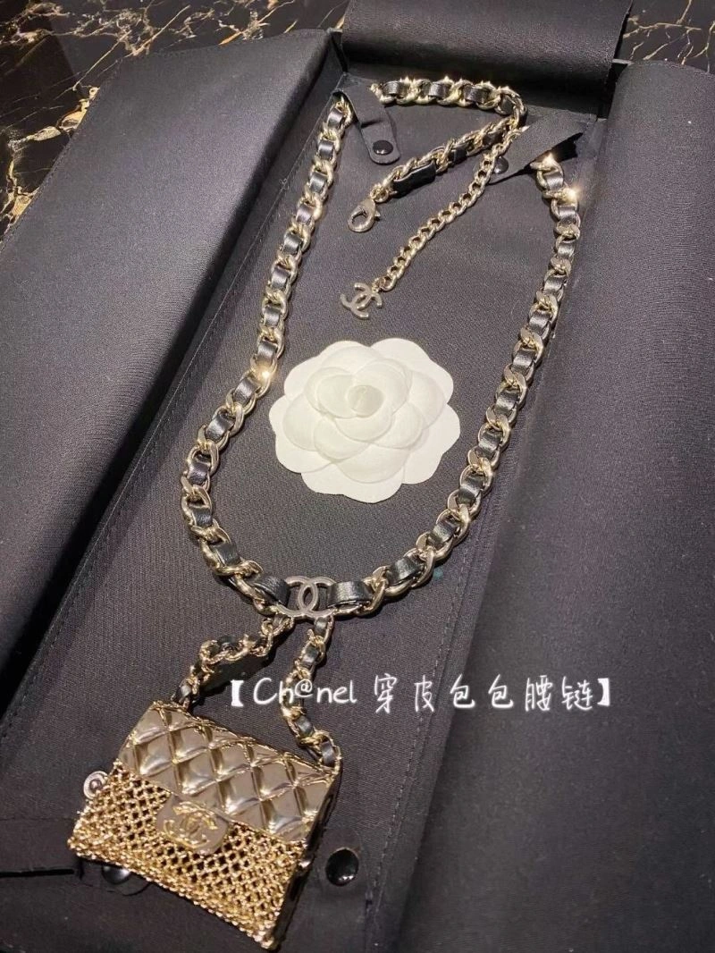 NewStyle Chxnxl Brooches 292239
