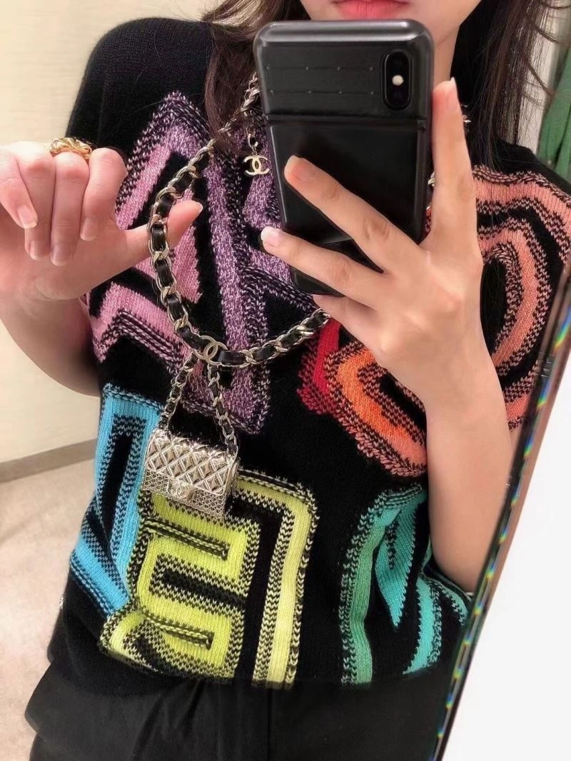 NewStyle Chxnxl Brooches 292239