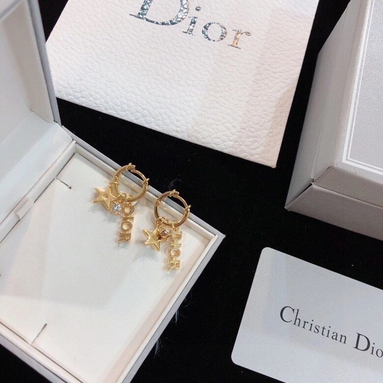 WellDesigned Christian Dxxr Earrings 295193
