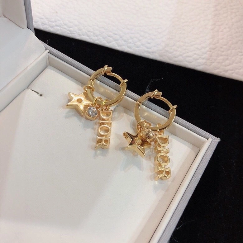 WellDesigned Christian Dxxr Earrings 295193