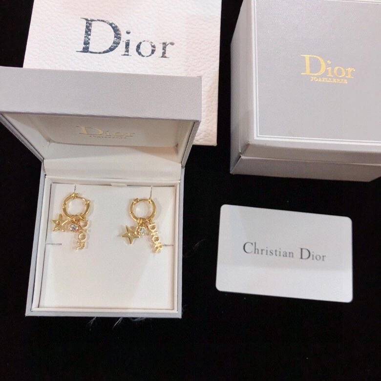 WellDesigned Christian Dxxr Earrings 295193
