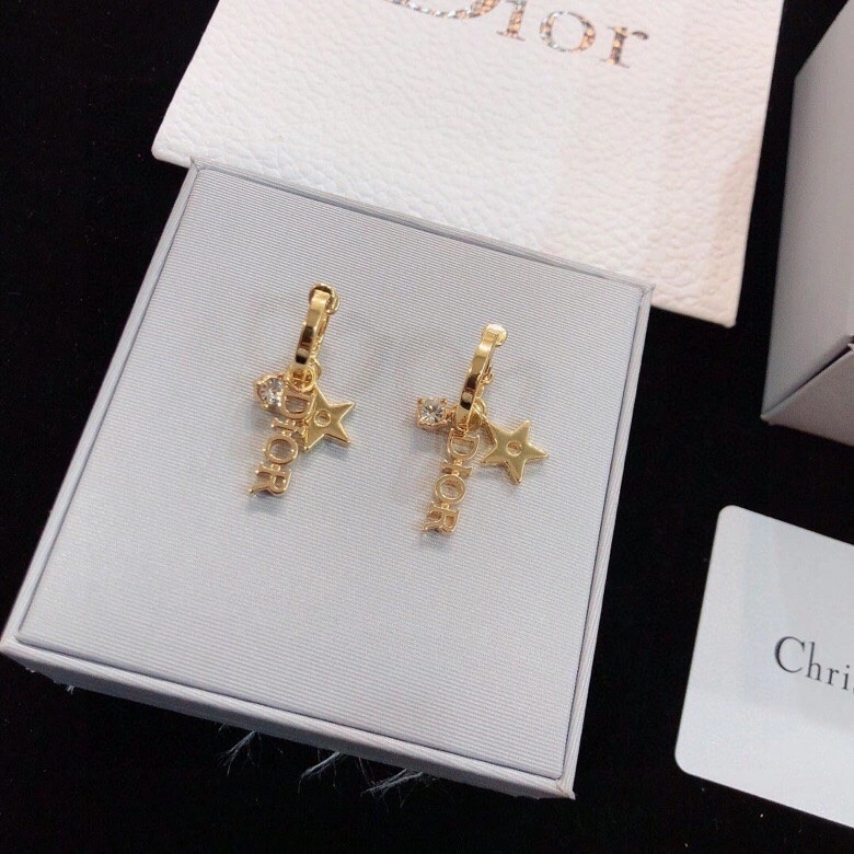 WellDesigned Christian Dxxr Earrings 295193