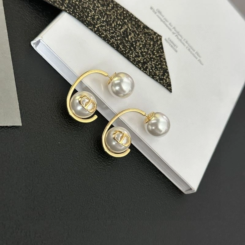 WellDesigned Christian Dxxr Earrings 295192