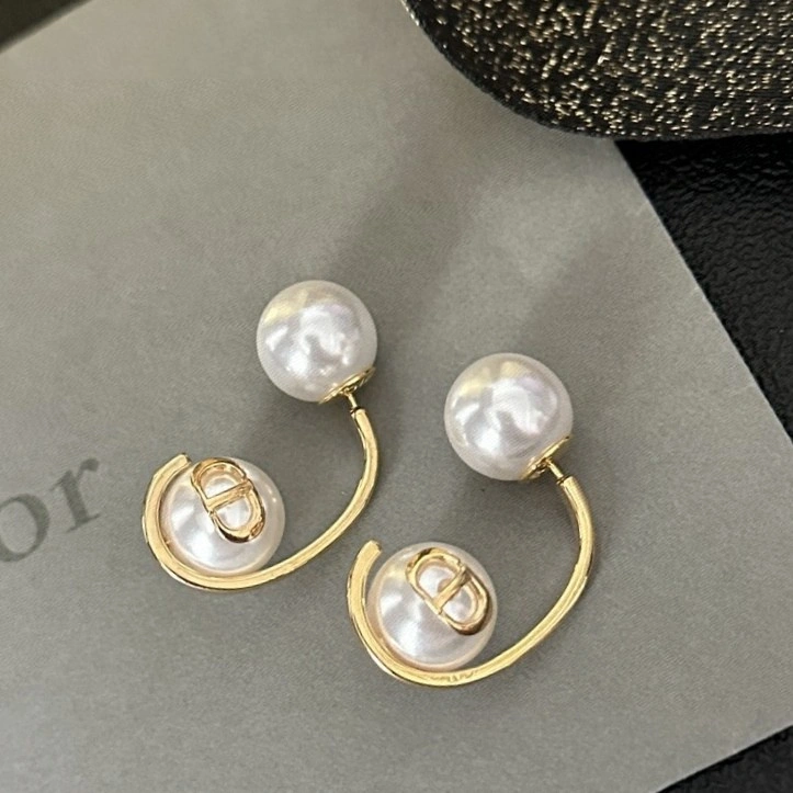 WellDesigned Christian Dxxr Earrings 295192