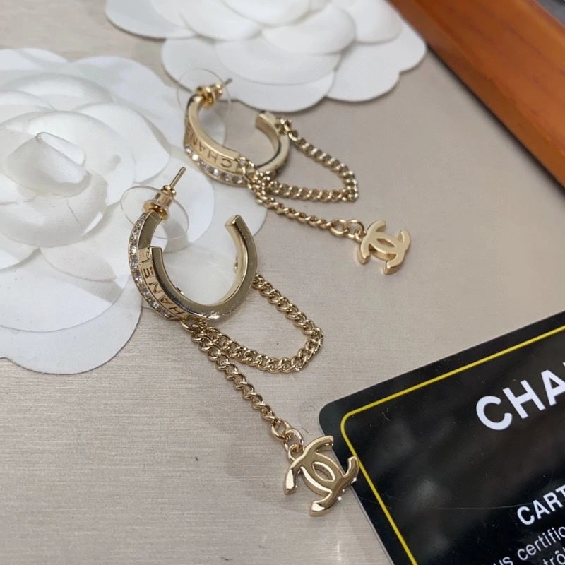 Sophisticated Chxnxl Earrings 290896