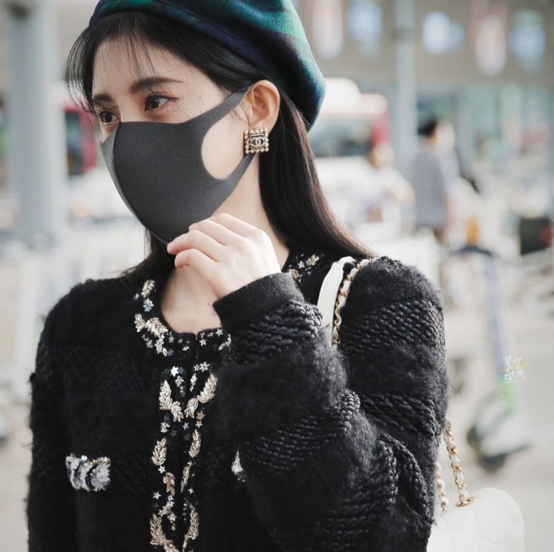 Fashionable Chxnxl Earrings 290891