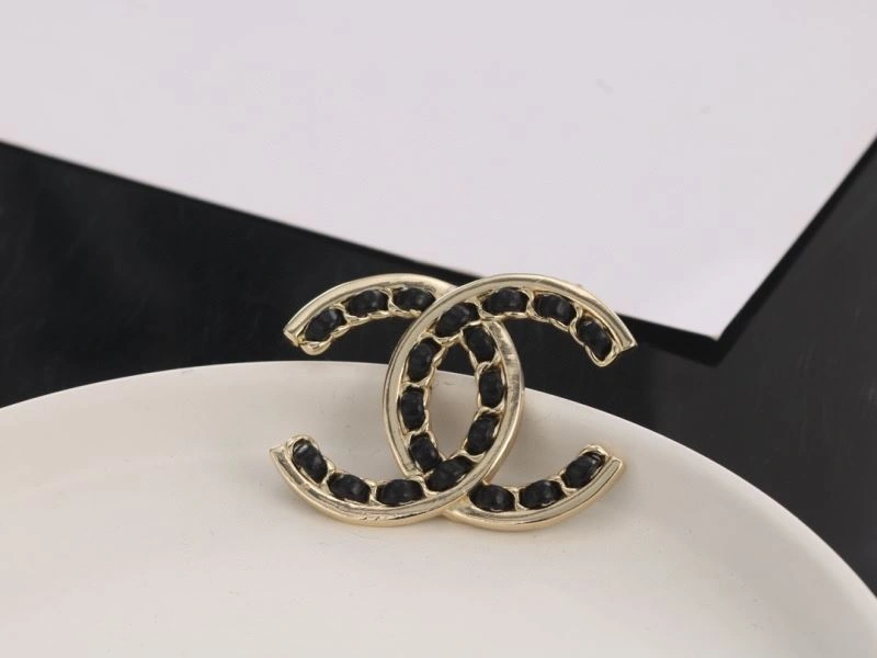 SportInspired Chxnxl Brooches 292240