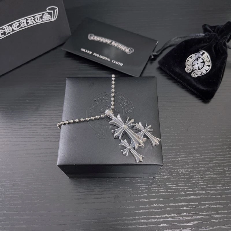 Breathable Chrxmx Hxxrts Necklaces 300472