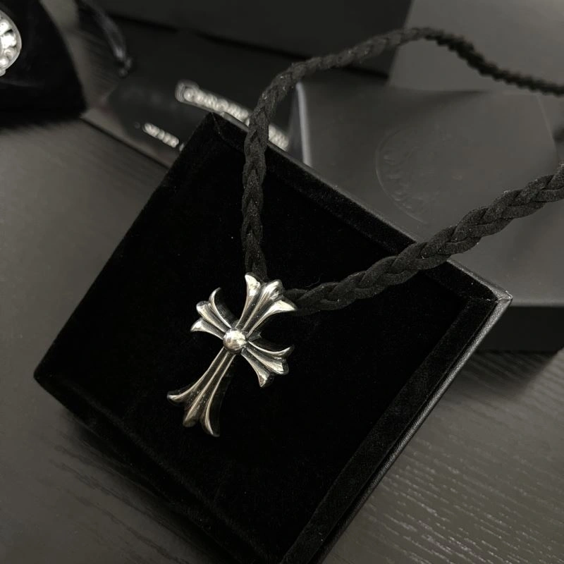 Compact Chrxmx Hxxrts Necklaces 300462