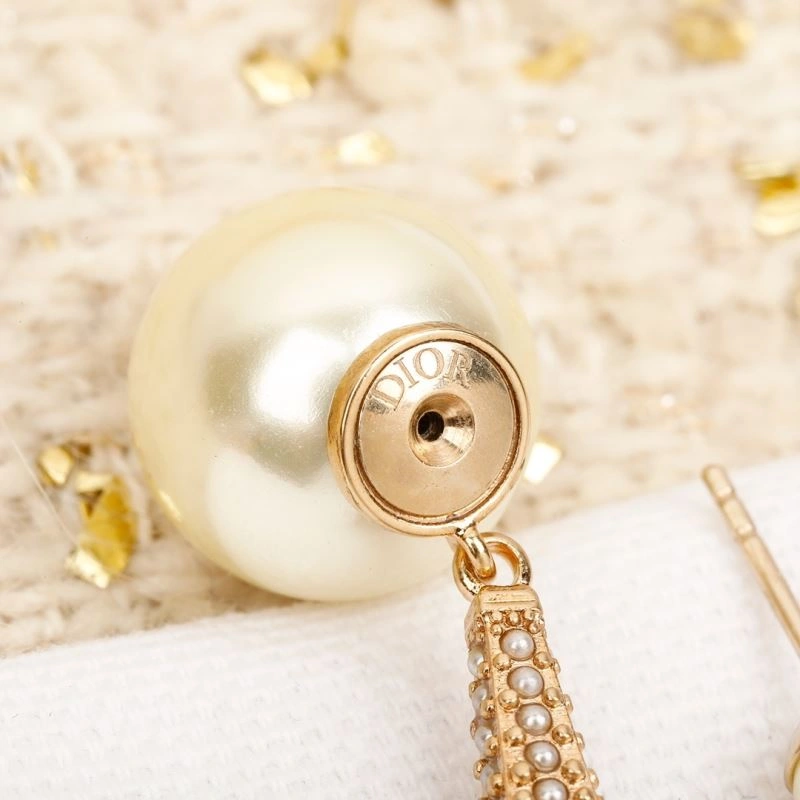 Refined Christian Dxxr Earrings 295189